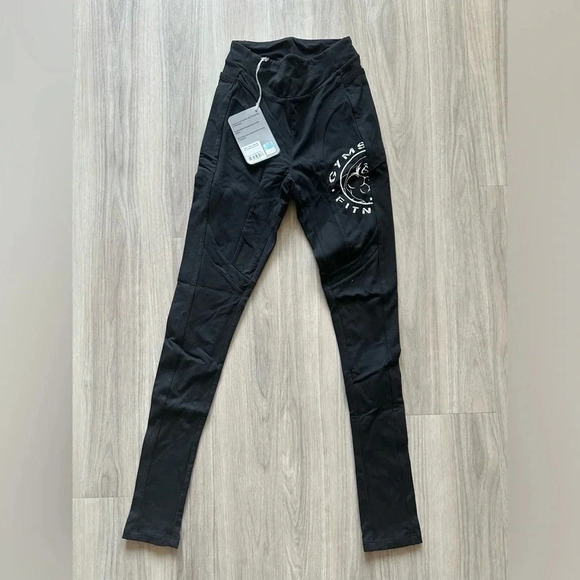 NWT! Gymshark Legacy Black Leggings‎ size XS - Picture 1 of 4